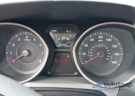 2016 Hyundai Elantra Se z USA, uszkodzony, nr VIN 5NPDH4AE1GH668690